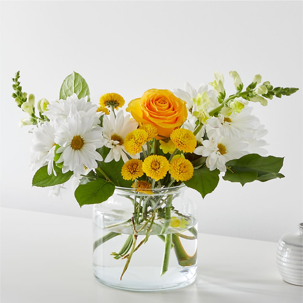 Sun Salutation Bouquet – Sb Floral Too, Davenport IA