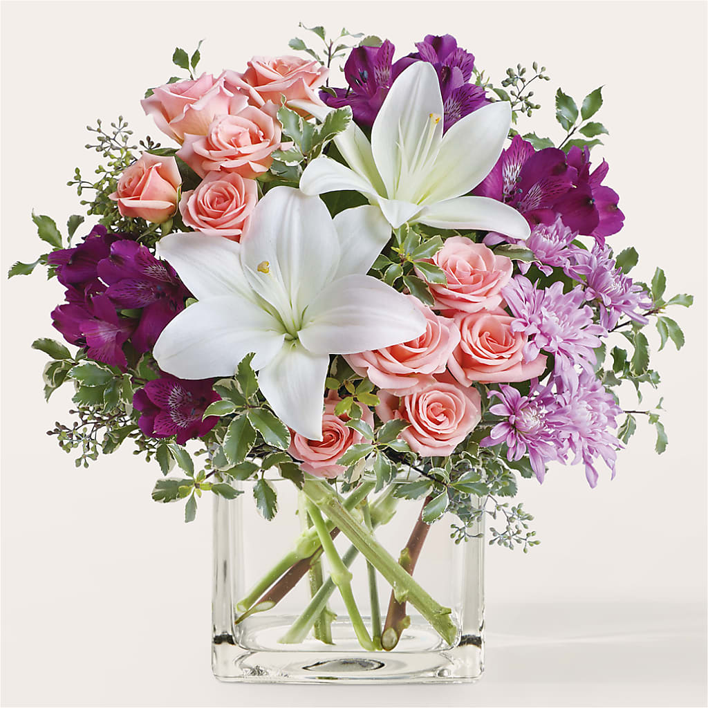 Mani Pedi Bouquet – Sb Floral Too, Davenport IA
