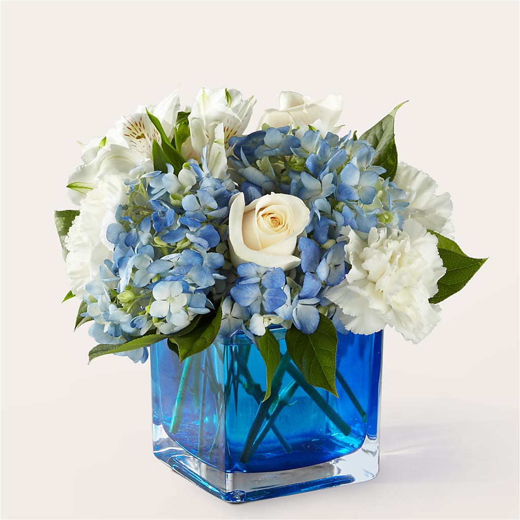 Soothing Waters Bouquet – Sb Floral Too, Davenport IA