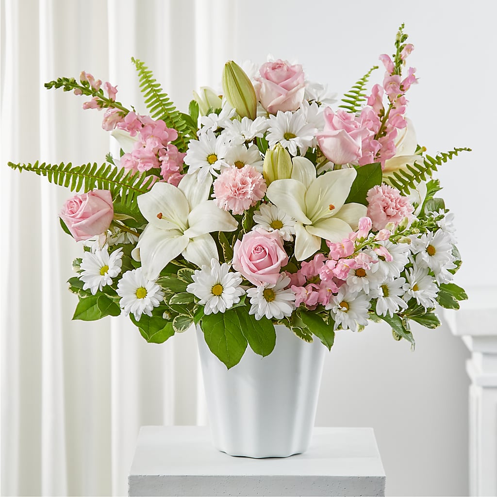 Soft Touch Tabletop Basket – Sb Floral Too, Davenport IA