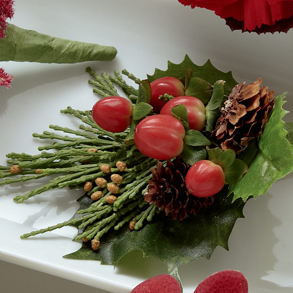 Red Berry Boutonniere – Sb Floral Too, Davenport IA