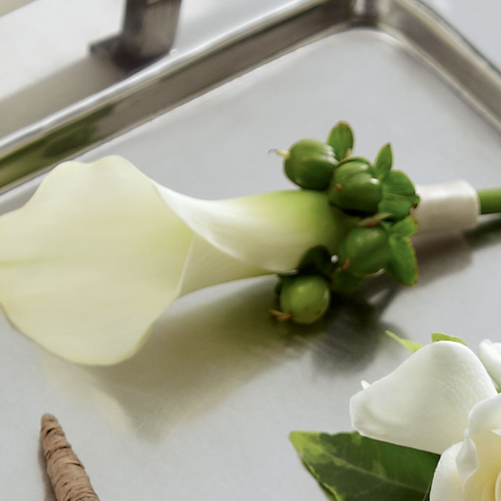 White Calla Boutonniere – Sb Floral Too, Davenport IA