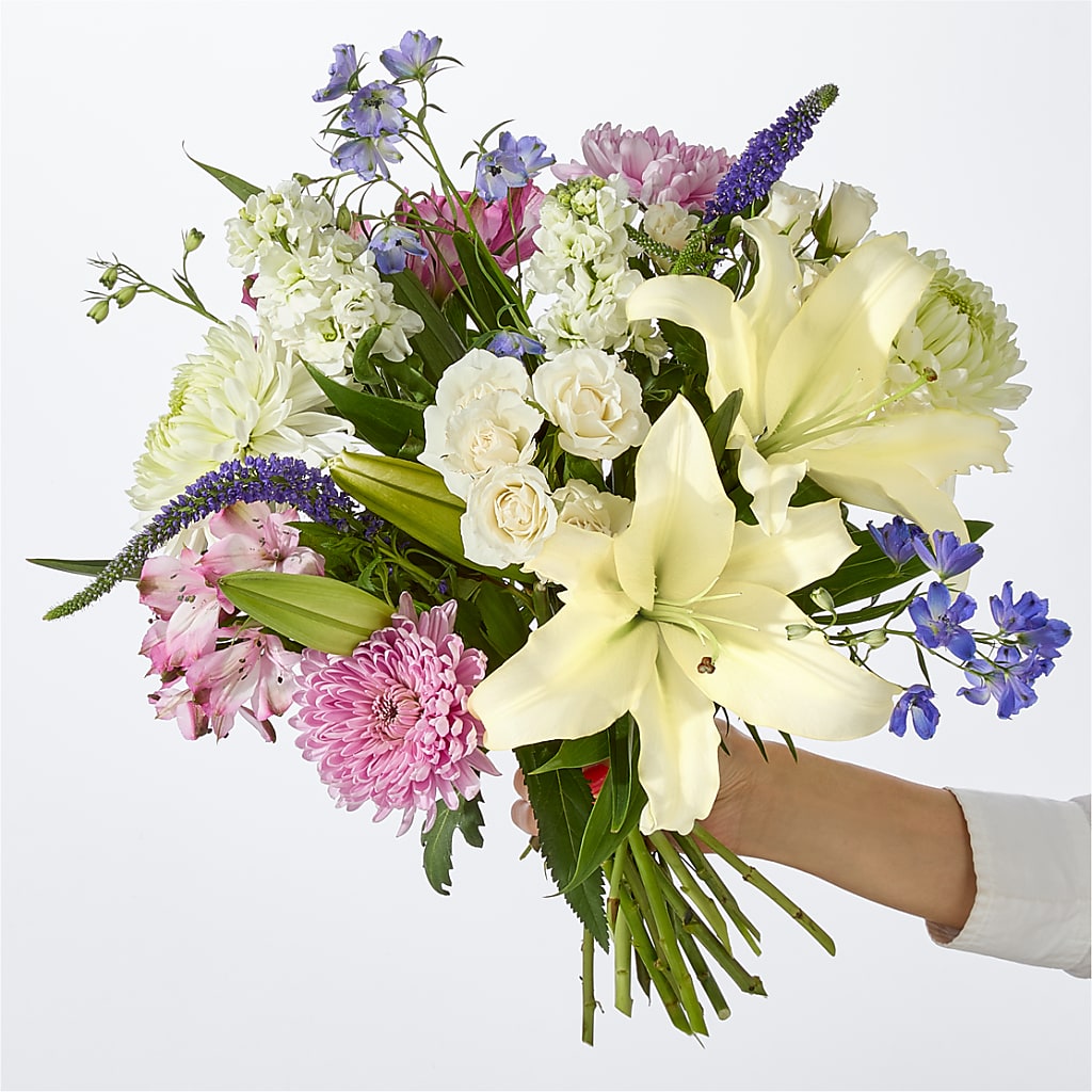 Winter Celebration Bouquet –  Sb Floral Too, Davenport IA