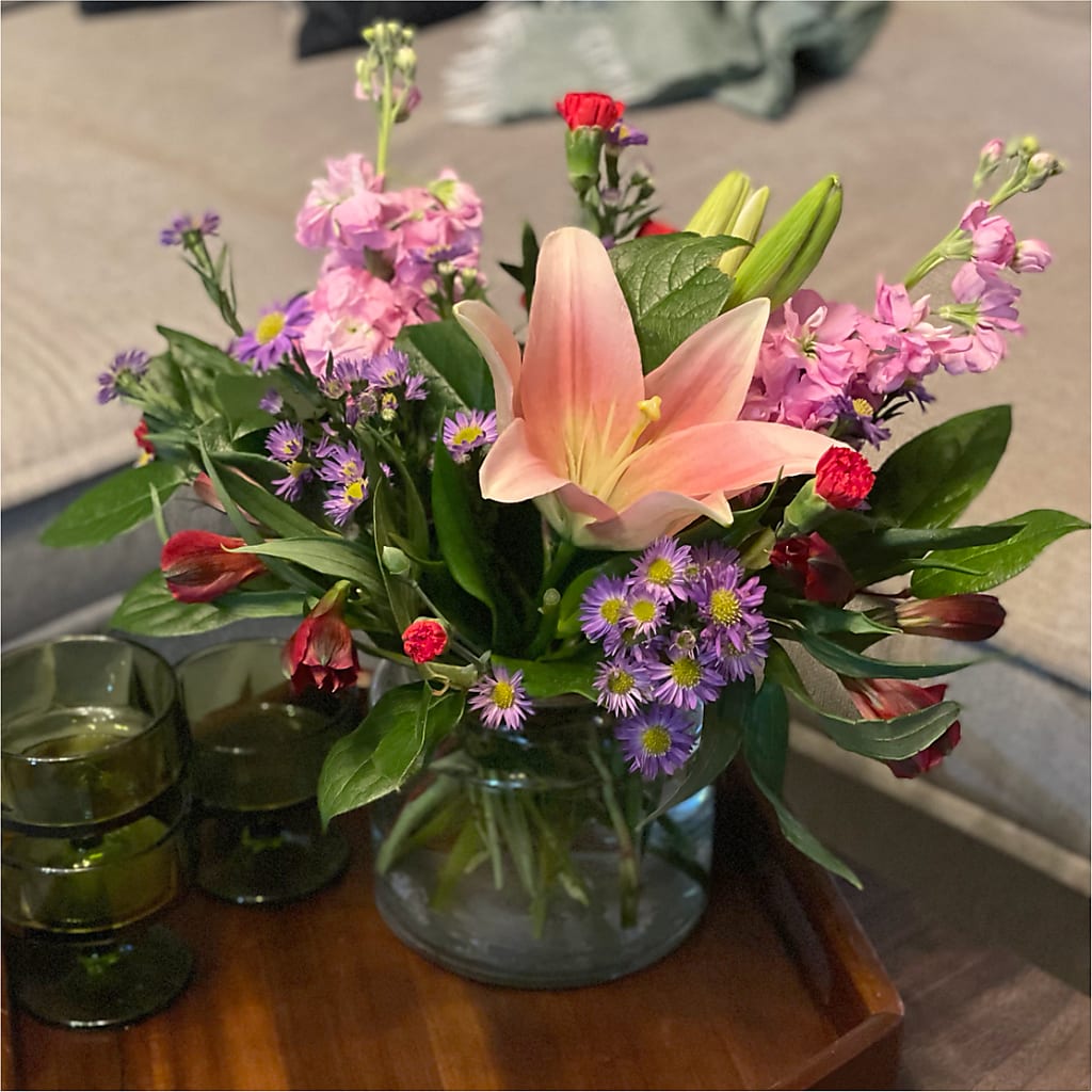 Romantique Bouquet –  Sb Floral Too, Davenport IA