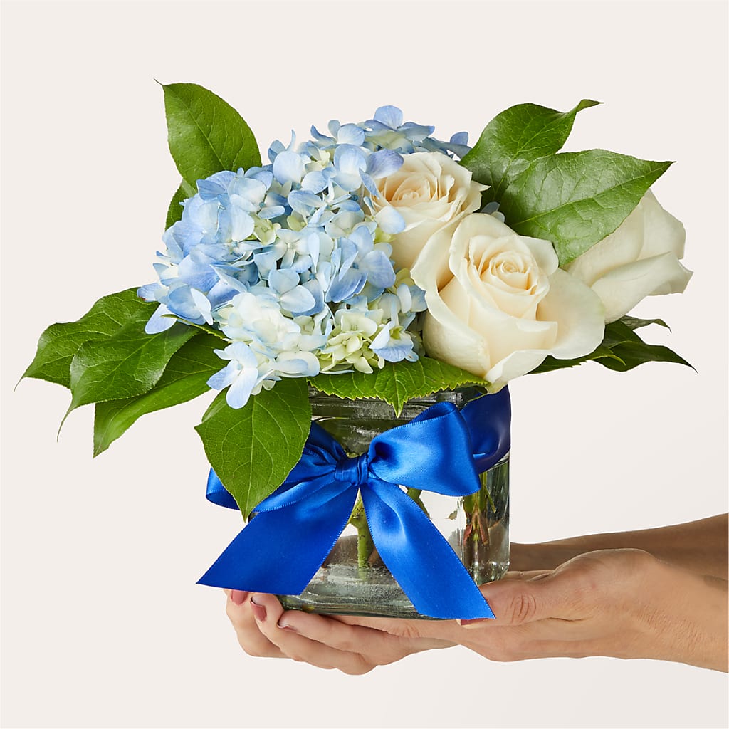 Sky Blue Delight Bouquet –  Sb Floral Too, Davenport IA
