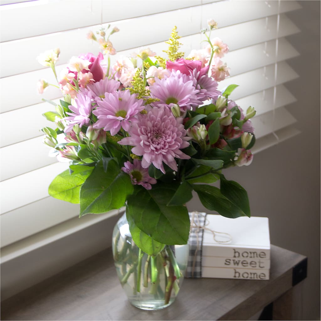 Pastel Tradition - A Florist Original –  Sb Floral Too, Davenport IA