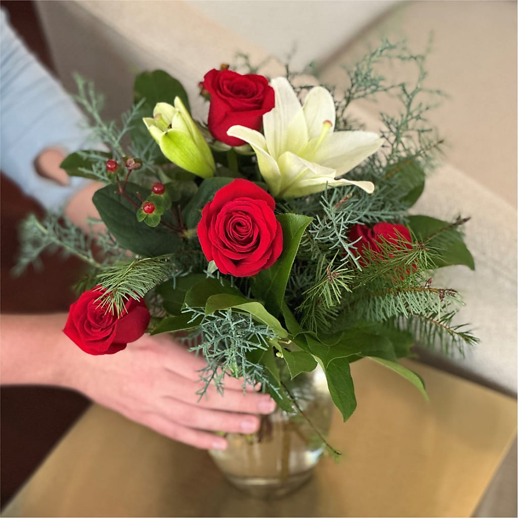 Glittering Lights Bouquet –  Sb Floral Too, Davenport IA
