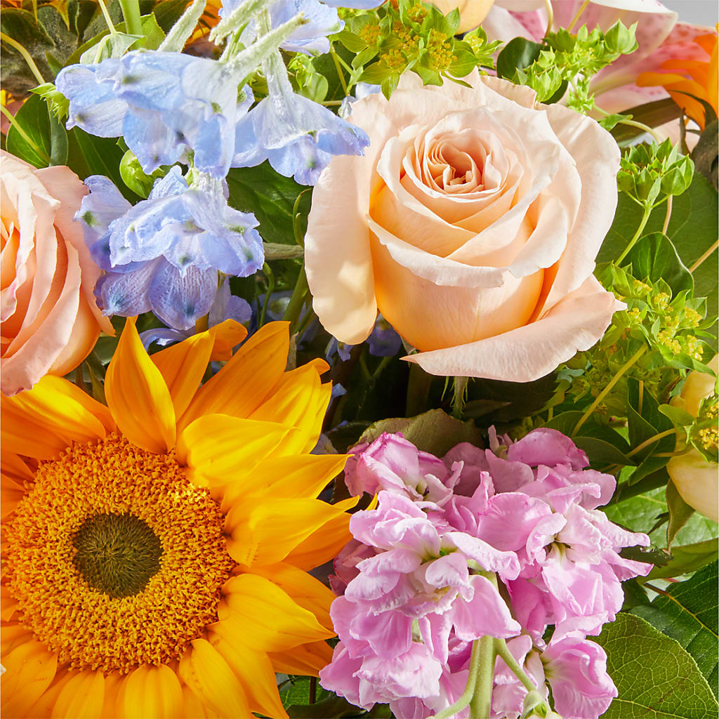 Dreamy Meadows Bouquet –  Sb Floral Too, Davenport IA