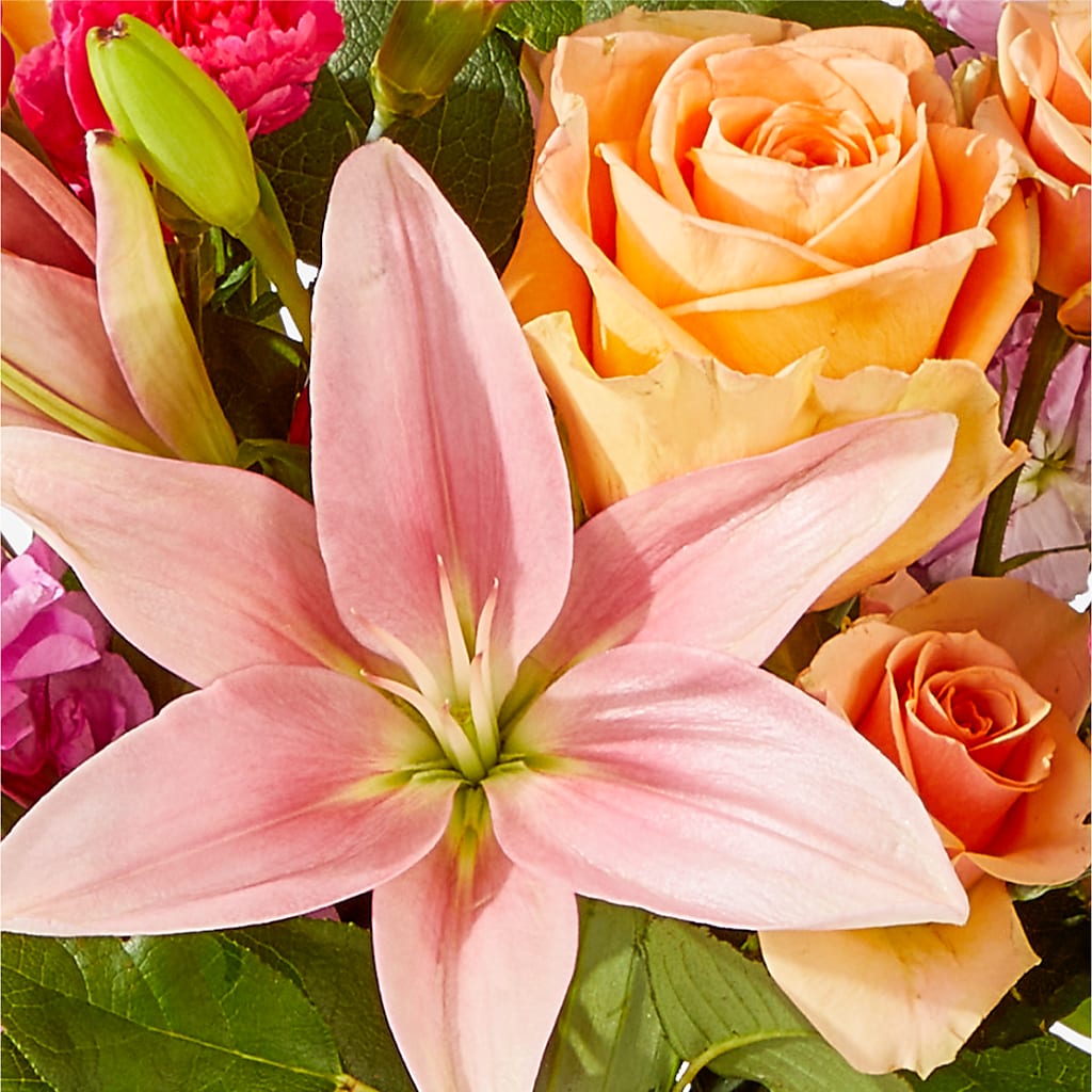 Bisous Bouquet –  Sb Floral Too, Davenport IA