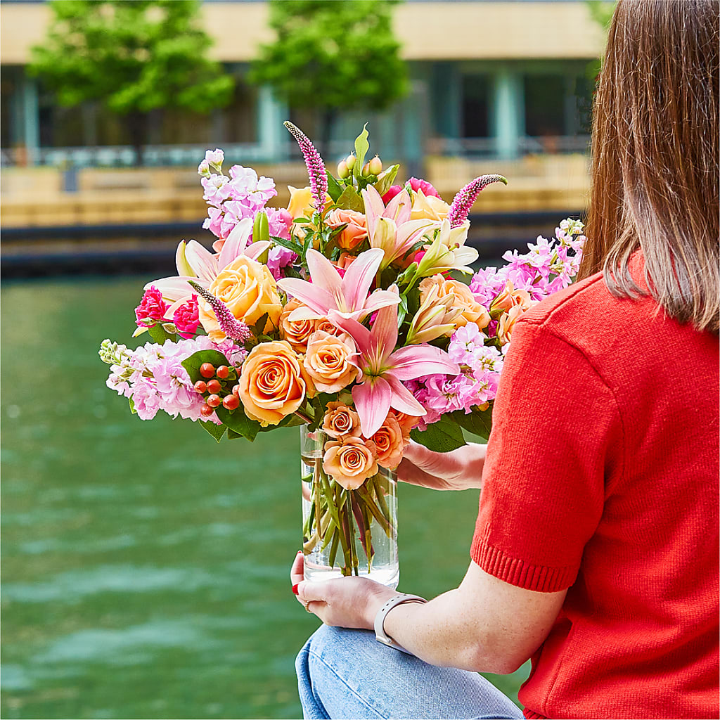 Bisous Bouquet –  Sb Floral Too, Davenport IA