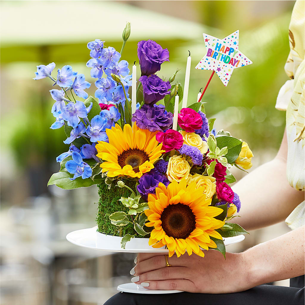 Star of the Day Floral Cake –  Sb Floral Too, Davenport IA
